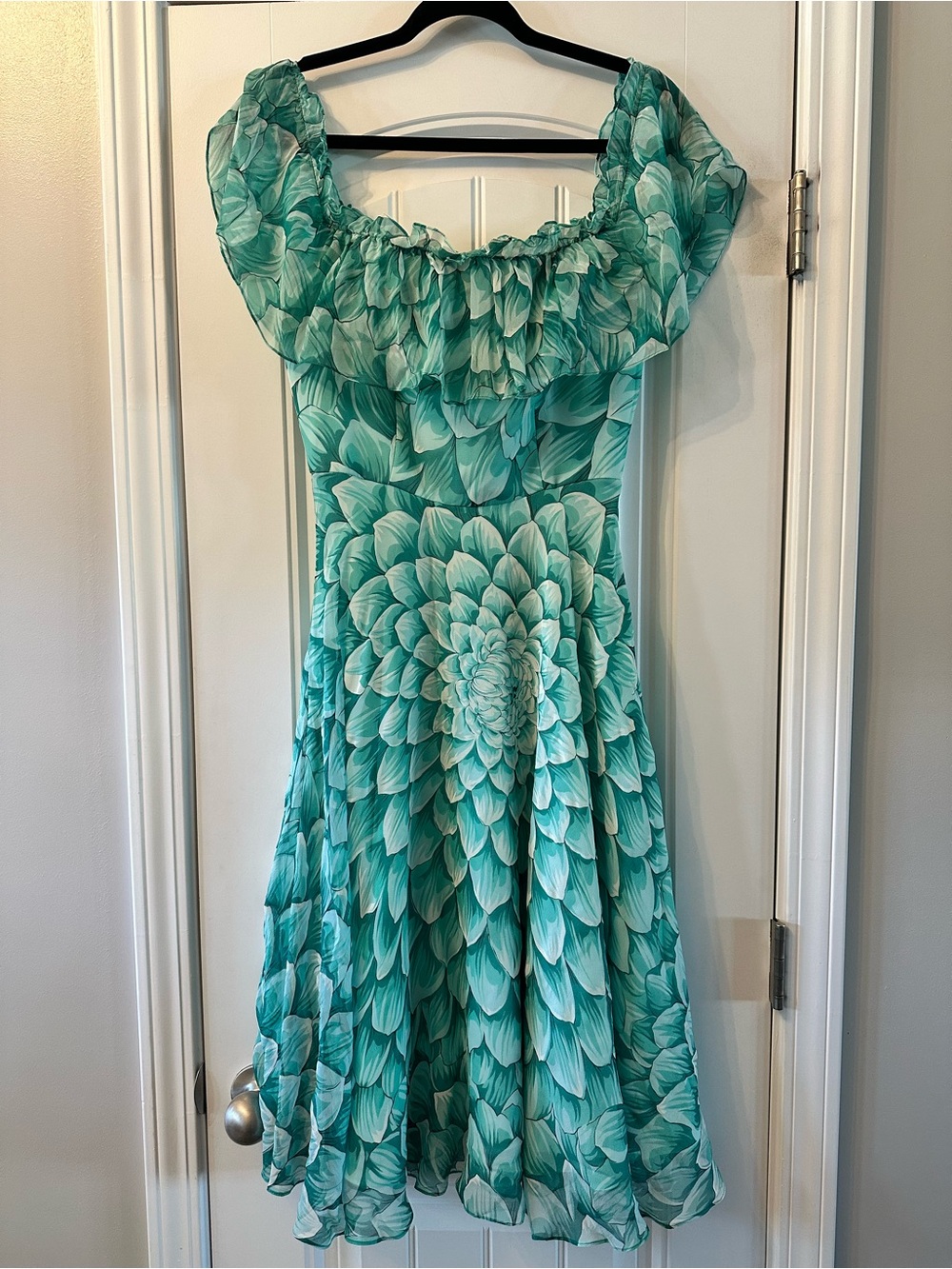 An Original Milly of New York Silk Mint Green Ruffle-Trim Dress Size 4